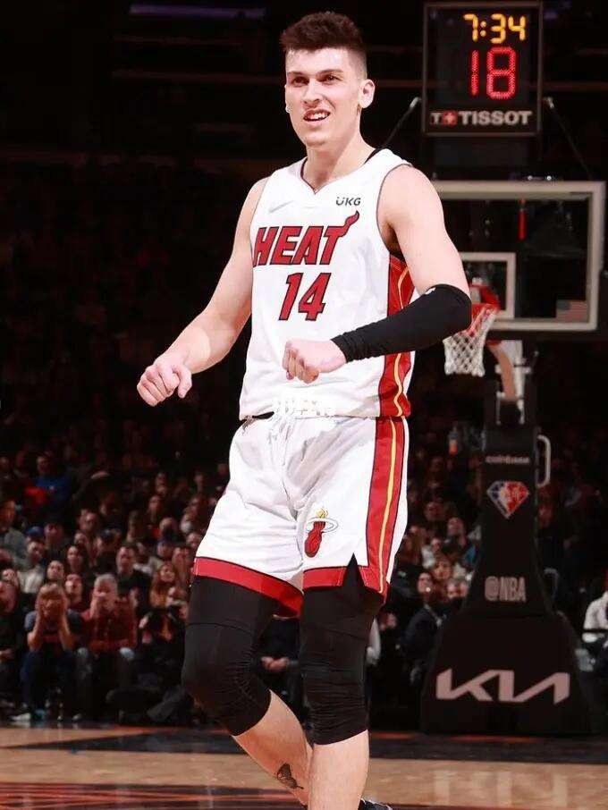 对手展开了 对手展开了