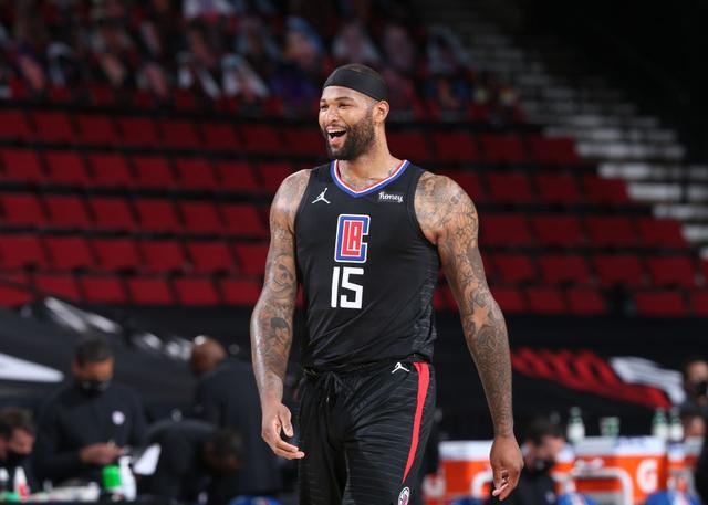 而另一位中 而另一位中